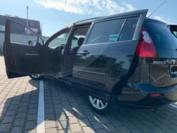 Schwarz Gebraucht 2006 Mazda 5 Van / Kleinbus | 1.800 €
