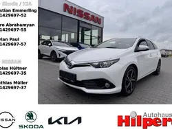 Super white 2 Gebraucht 2015 Toyota Auris Touring Sports Design Kombi | 9.890 € (Fairer Preis)