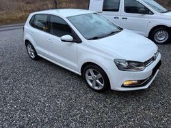 Weiß Gebraucht 2015 VW Polo Highline Limousine | 12.550 € (Etwas zu teuer)