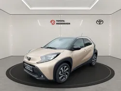Beige Neu 2025 Toyota Aygo Team Kleinwagen | 17.990 €