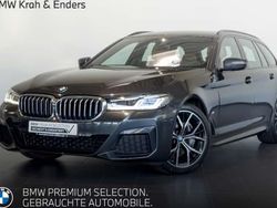Grau Gebraucht 2022 BMW 540 Shadowline Kombi | 43.900 € (Guter Preis)