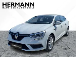 Weiß Gebraucht 2017 Renault Mégane GrandTour Play Kombi | 9.986 € (Etwas zu teuer)