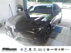Schwarz Gebraucht 2023 Alfa Romeo Giulia Competizione Limousine | 39.785 € (Etwas zu teuer)