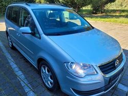 Silber Gebraucht 2008 VW Touran Trendline Van / Kleinbus | 3.298 € (Guter Preis)