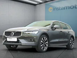 Grau Gebraucht 2022 Volvo V60 Kombi | 32.749 € (Fairer Preis)