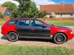 Rot Gebraucht 1997 Audi A4 Kombi | 900 € (Guter Preis)