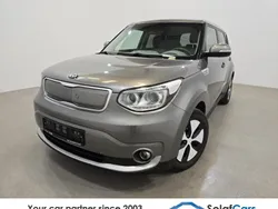 Grau Gebraucht 2016 Kia Soul EV 3 SUV | 6.900 € (Guter Preis)