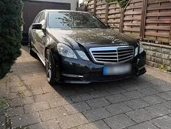 Schwarz Gebraucht 2012 Mercedes E250 Limousine | 13.500 € (Teuer)