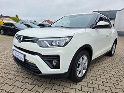 Weiss Gebraucht 2022 Ssangyong (KGM) Tivoli Quartz SUV | 14.990 €
