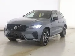 Grau Gebraucht 2024 Volvo XC60 Plus SUV | 44.900 € (Etwas zu teuer)