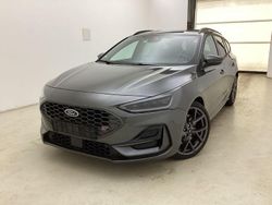Magneticgrau (metallic) Gebraucht 2024 Ford Focus ST Limousine | 34.880 € (Fairer Preis)