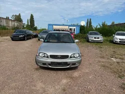 Silber Gebraucht 2001 Toyota Corolla Limousine | 2.150 € (Guter Preis)