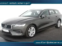 Grau Gebraucht 2021 Volvo V60 Kombi | 25.800 € (Superpreis)