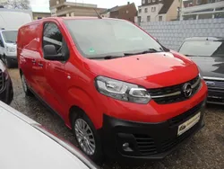Rot Gebraucht 2022 Opel Vivaro Edition Van | 10.499 € (Superpreis)