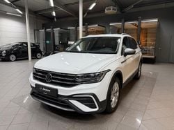 Weiß Gebraucht 2022 VW Tiguan Allspace Life SUV | 30.680 € (Fairer Preis)