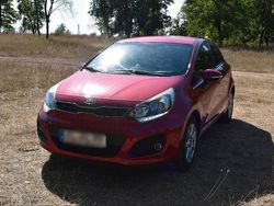 Rot Gebraucht 2012 Kia Rio Kombi | 4.799 € (Fairer Preis)