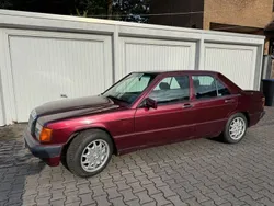 Rot Gebraucht 1992 Mercedes 190 Limousine | 3.199 €