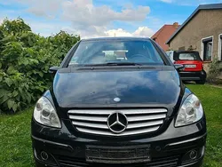Schwarz Gebraucht 2006 Mercedes B180 Van / Kleinbus | 1.999 € (Guter Preis)