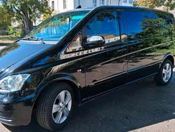 Schwarz Gebraucht 2011 Mercedes Viano Van / Kleinbus | 13.700 €