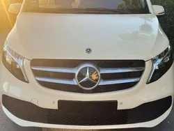 Schwarz Gebraucht 2023 Mercedes V250 Edition Van / Kleinbus | 65.000 €