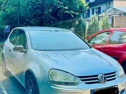 Silber Gebraucht 2004 VW Golf V Kleinwagen | 4.100 € (Fairer Preis)