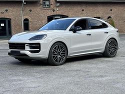 Kreide Gebraucht 2023 Porsche Cayenne Turbo SUV | 109.790 €