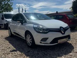 Weiß Gebraucht 2020 Renault Clio V Collection Kleinwagen | 9.999 € (Fairer Preis)