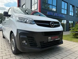Weiß Gebraucht 2022 Opel Vivaro Van | 19.999 € (Etwas zu teuer)