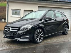 Schwarz Gebraucht 2017 Mercedes B220 Edition Van / Kleinbus | 18.990 € (Fairer Preis)