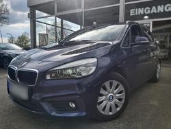 Blau Gebraucht 2015 BMW 218 Active Tourer Van / Kleinbus | 8.800 € (Teuer)