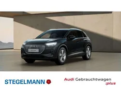 Mythosschwarz metallic Gebraucht 2023 Audi Q4 e-tron Ambiente SUV | 44.810 € (Etwas zu teuer)