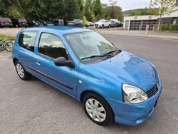 Blau Gebraucht 2011 Renault Clio II Authentique Limousine | 2.200 € (Guter Preis)