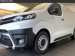 Weiss Gebraucht 2021 Toyota Proace Van / Kleinbus | 23.950 € (Fairer Preis)