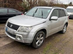 Weiß Gebraucht 2009 Suzuki Grand Vitara SUV | 3.999 €