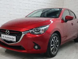 Rot Gebraucht 2015 Mazda 2 Sports-Line Kleinwagen | 9.490 € (Etwas zu teuer)