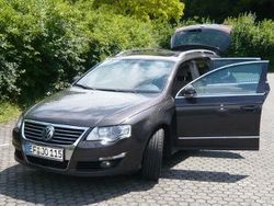 Braun metallic Gebraucht 2006 VW Passat Highline Kombi | 15.500 €
