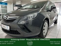 Grau Gebraucht 2015 Opel Zafira Tourer Edition Van / Kleinbus | 10.600 € (Fairer Preis)