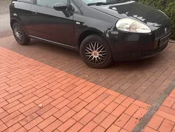 Schwarz Gebraucht 2006 Fiat Punto Kleinwagen | 1.750 €