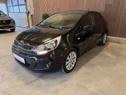 Schwarz Gebraucht 2014 Kia Rio DREAM-TEAM Edition Limousine | 6.699 € (Fairer Preis)