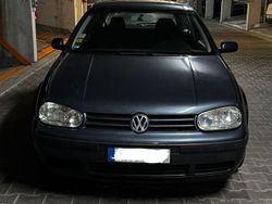 Grau Gebraucht 2002 VW Golf IV Limousine | 1.000 € (Guter Preis)