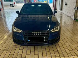 Blau Gebraucht 2017 Audi A3 Sportback Ambiente Limousine | 18.499 € (Guter Preis)