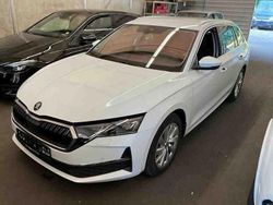 Weiß Gebraucht 2024 Skoda Octavia Kombi | 31.900 € (Fairer Preis)