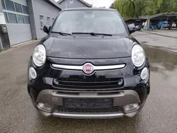 Schwarz Gebraucht 2014 Fiat 500L Trekking Van / Kleinbus | 7.700 € (Fairer Preis)