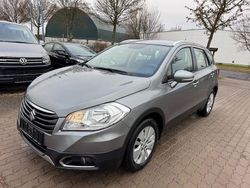 Grau Gebraucht 2015 Suzuki SX4 S-Cross Comfort SUV | 5.999 € (Guter Preis)