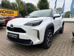Weiß Neu 2025 Toyota Yaris Cross SUV | 29.950 € (Fairer Preis)