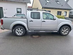 Silber Gebraucht 2009 Nissan Navara Abholung | 5.990 € (Superpreis)