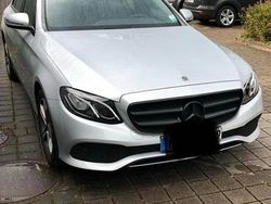 Grau Gebraucht 2019 Mercedes E220 Limousine | 29.000 € (Guter Preis)