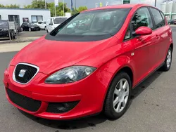 Rot Gebraucht 2005 Seat Altea Stylance Van / Kleinbus | 750 € (Superpreis)