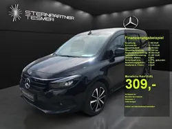 Schwarz Gebraucht 2023 Mercedes EQT200 Van / Kleinbus | 28.650 €