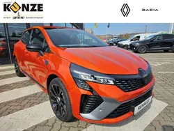 Valenciaorange metallic Neu 2025 Renault Clio V Bose Edition Limousine | 27.489 € (Etwas zu teuer)